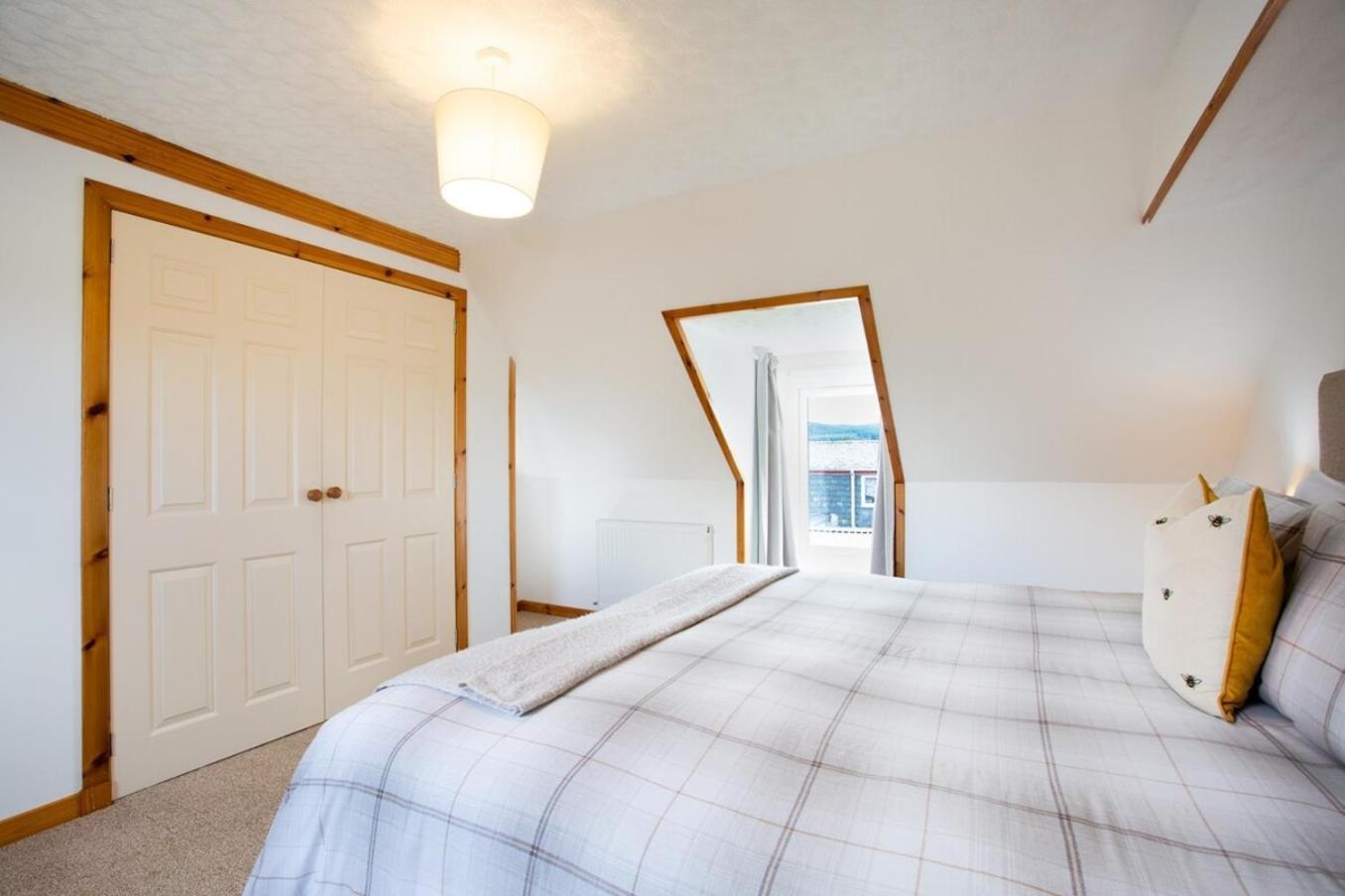 Mike'S 3-Bedroom Countryside Cottage Alness Exterior photo