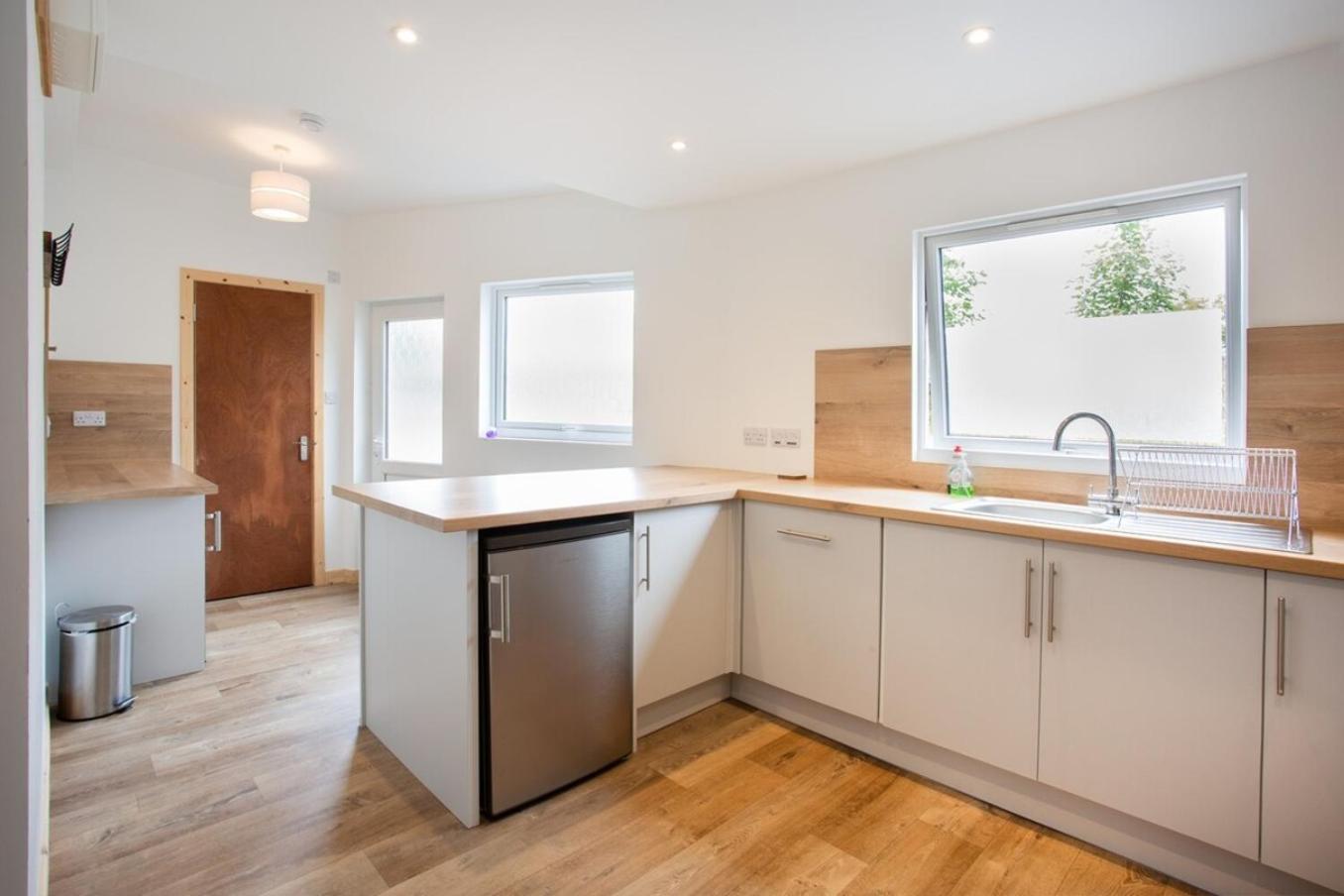 Mike'S 3-Bedroom Countryside Cottage Alness Exterior photo